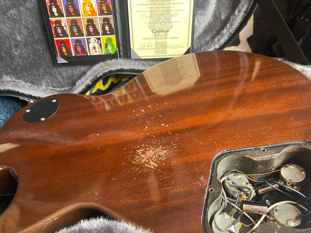 エピフォンスラッシュレスポールゴルドトップ
