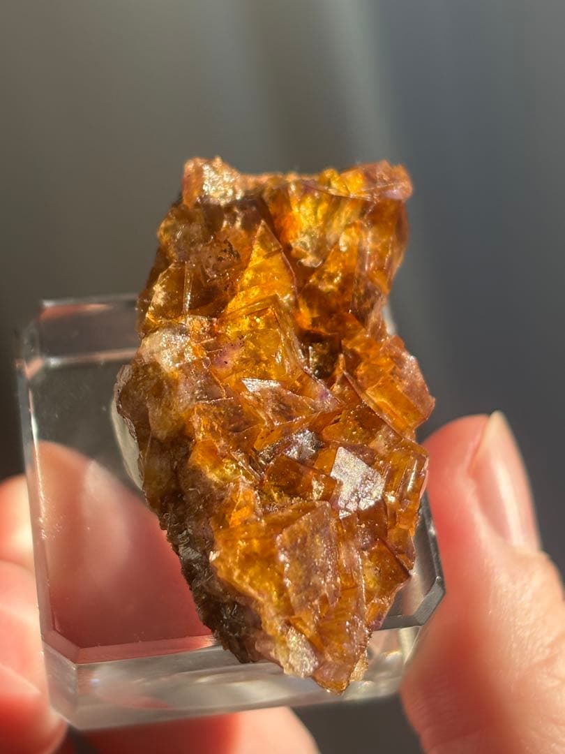 ドイツ産　フローライト　原石　鉱物標本　アンバー