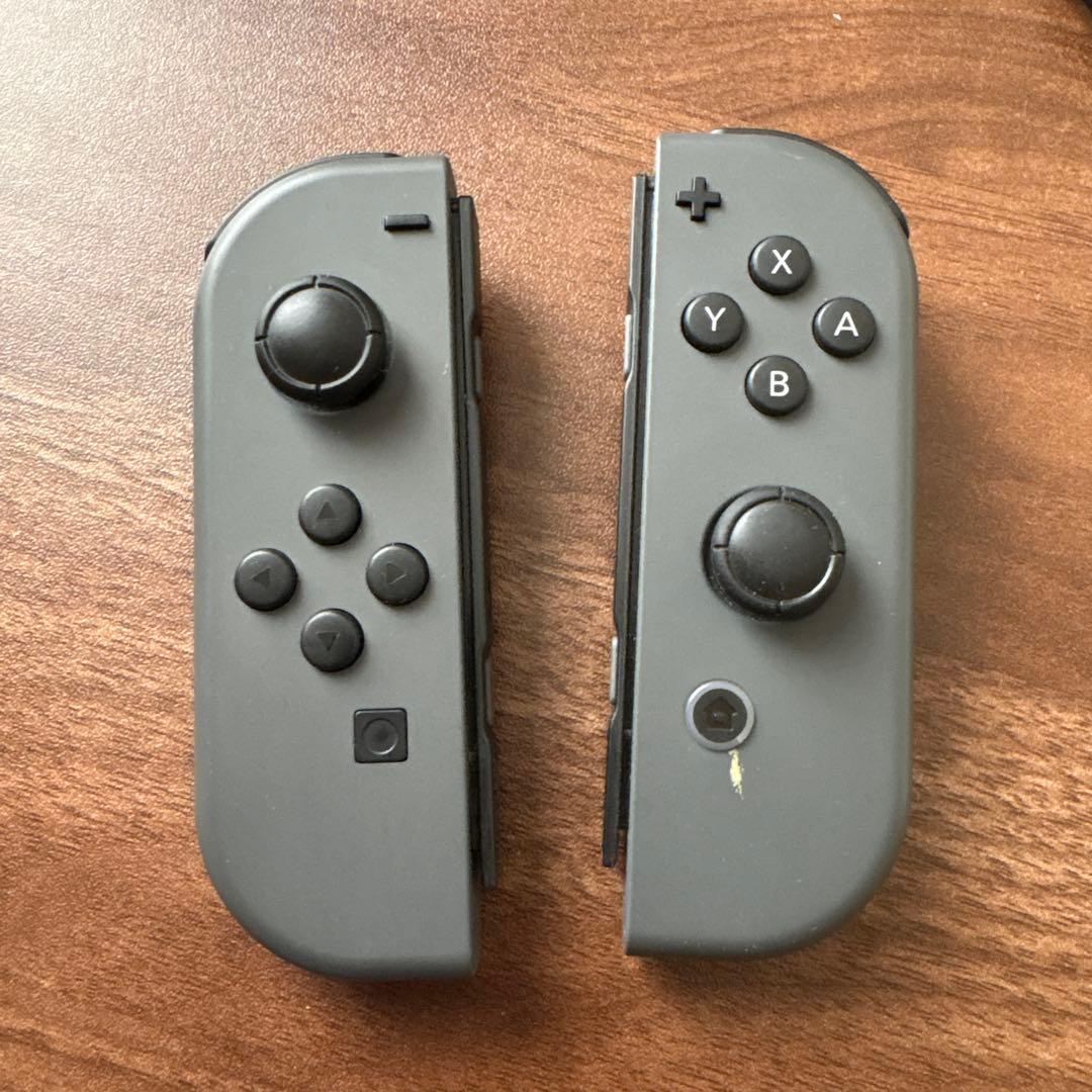 週末特価！Nintendo Switchグレー本体　その他周辺機器とおまけ