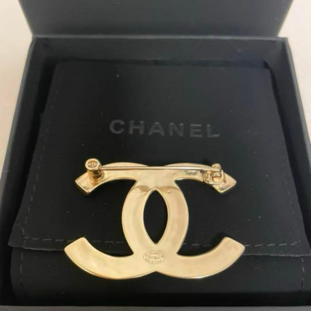 CHANEL シャネルブローチ