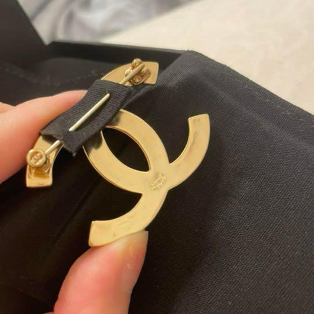 CHANEL シャネルブローチ