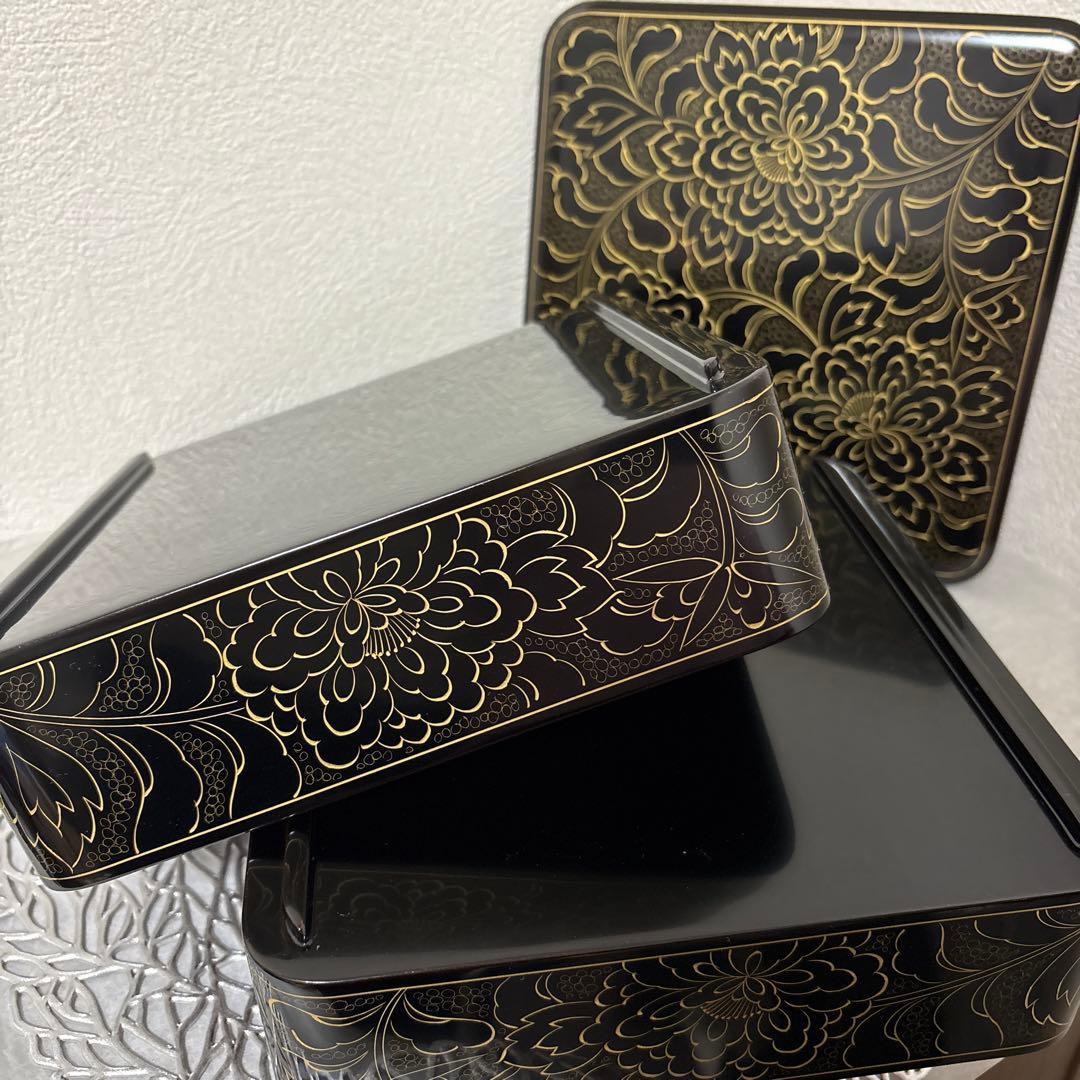 ⭐️輪島塗　布着堅地漆器 二段重箱 漆黒金花模様