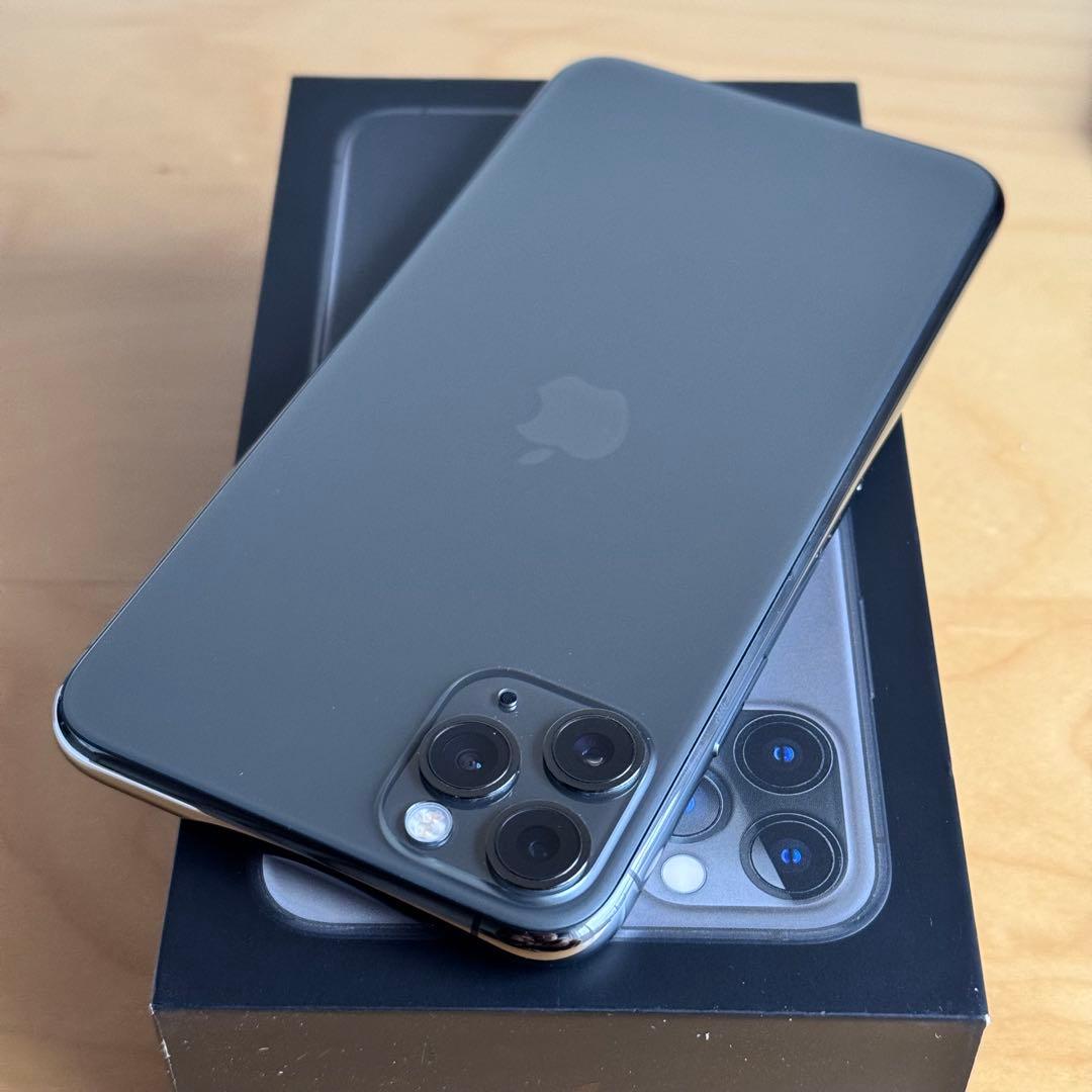 iPhone 11 Pro Max 64GB スペースグレー