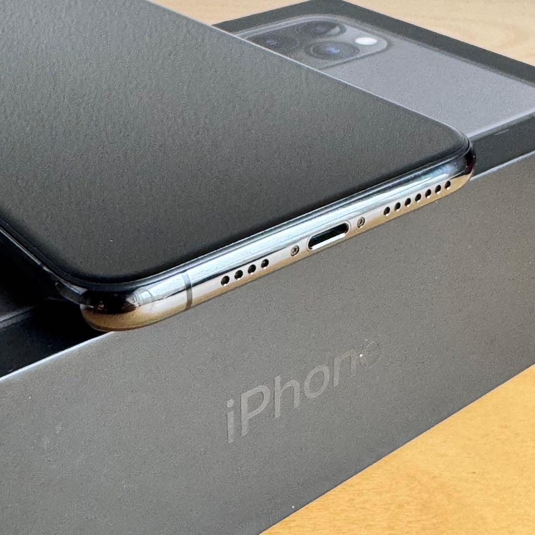 iPhone 11 Pro Max 64GB スペースグレー