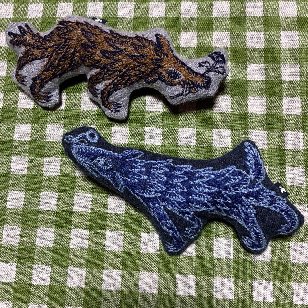 mina perhonen ブローチ　wolf ＆flower