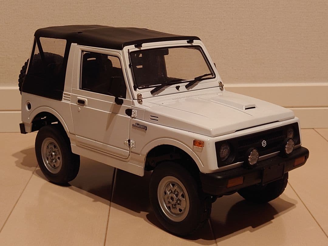 WPL C74-1 スズキ ジムニー JA11C スペリアホワイト仕様