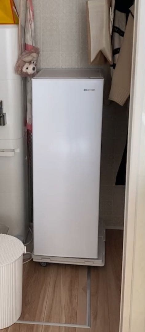 ★@kat★IRIS OHYAMA 幅スリム 冷凍庫 80L スキマックス