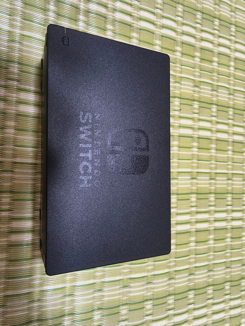 Nintendo Switch　極美品2025年3月購入