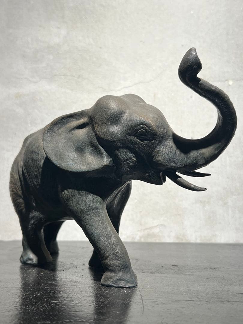 ヴィンテージ 鉄製 象／ゾウのオブジェ 】リアルな表情で造りも良いです