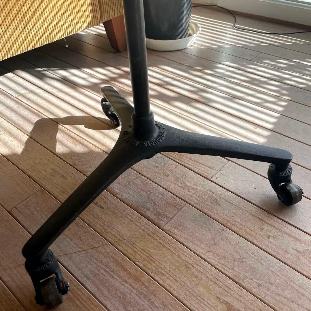 サイドテーブル・ナイトテーブル・ローテーブル TRUCK FURNITURE IB COFFEE TABLE