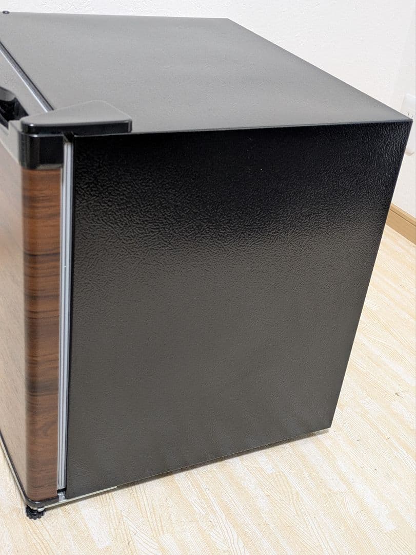 2020年製 WINCOD 冷凍庫 TH-32LF1-WD