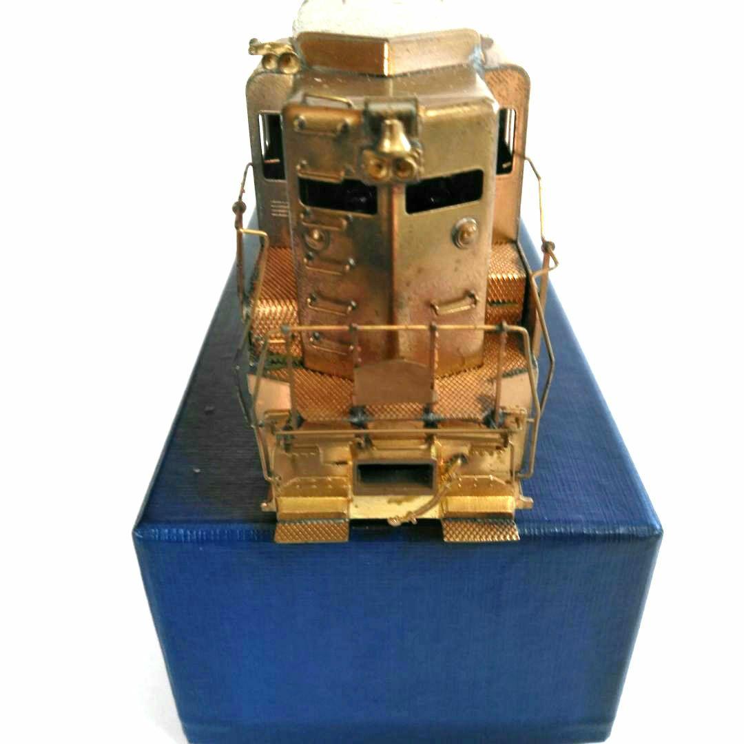 クマタ貿易(ALCO)　HO(16.5mm)EMD　GP-30 未塗装完成品