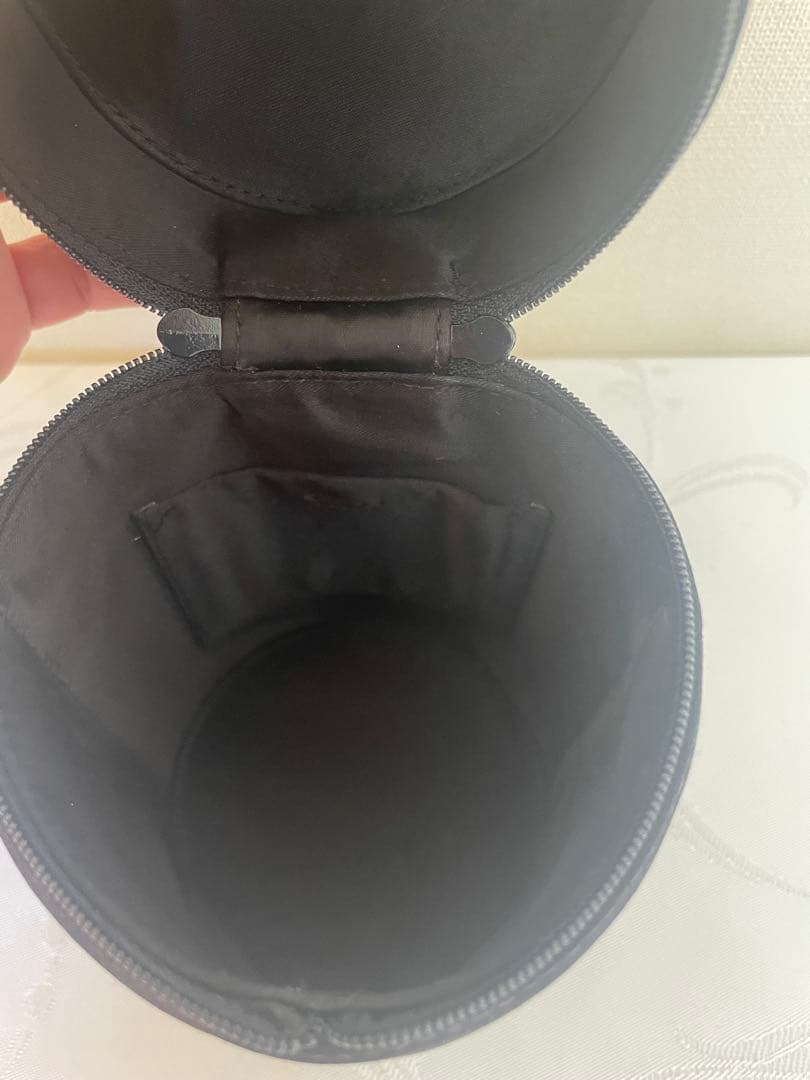 GUCCI グッチ＊ブラックサテン　シリンダーバッグ　黒　美品