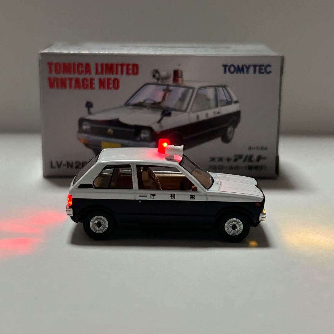 トミカ リミテッド ヴィンテージ スズキ アルト パトカー