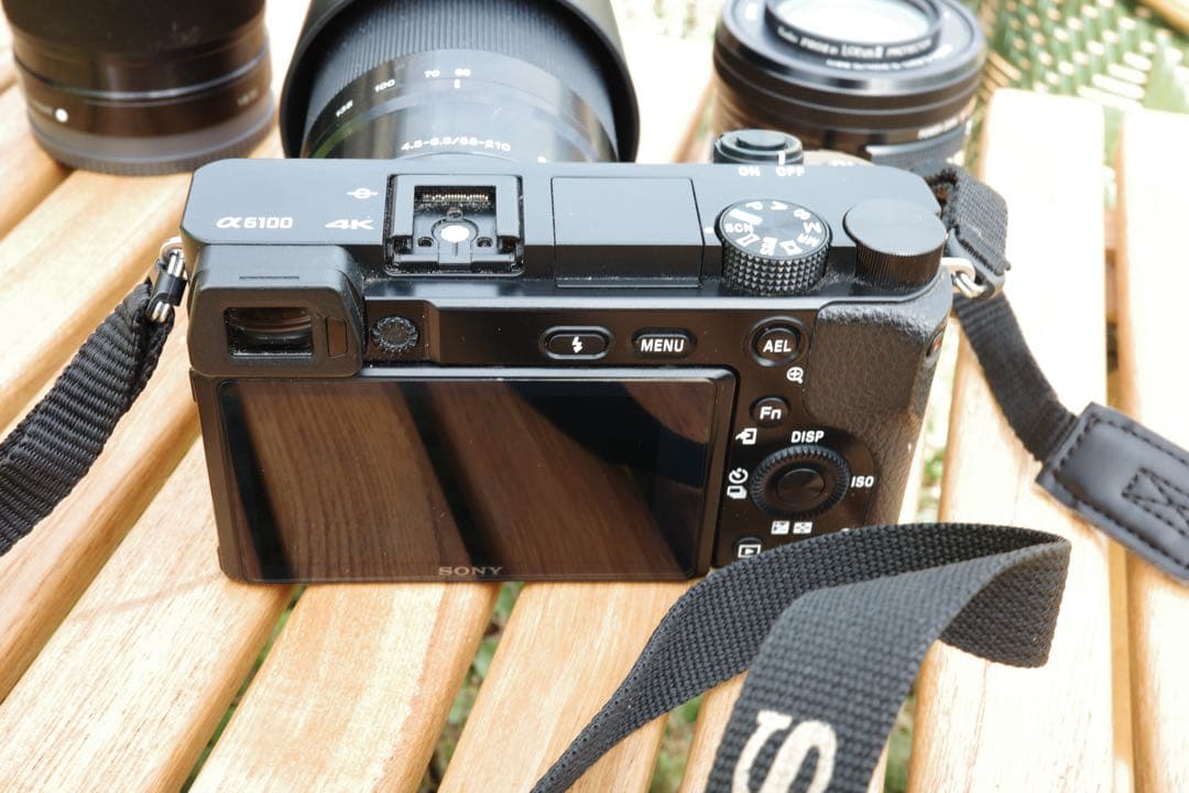 SONY α6100 ダブルズームレンズセット＋単焦点レンズ レンズ3本