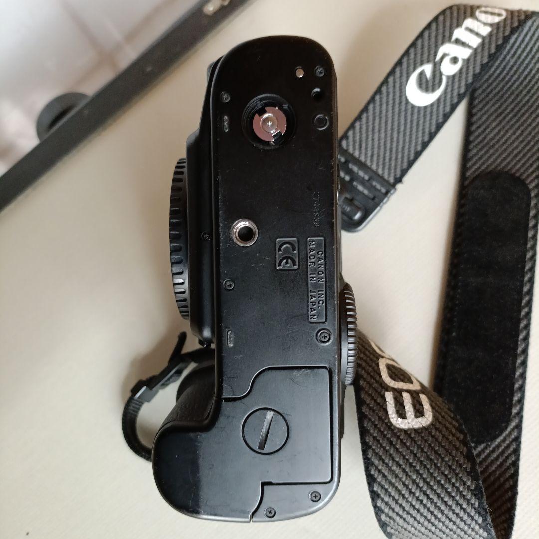 Canon EOS 3 フィルムカメラ