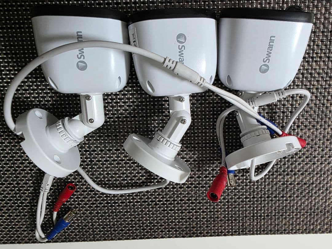 Swann 防犯カメラ 3台セット ホワイト