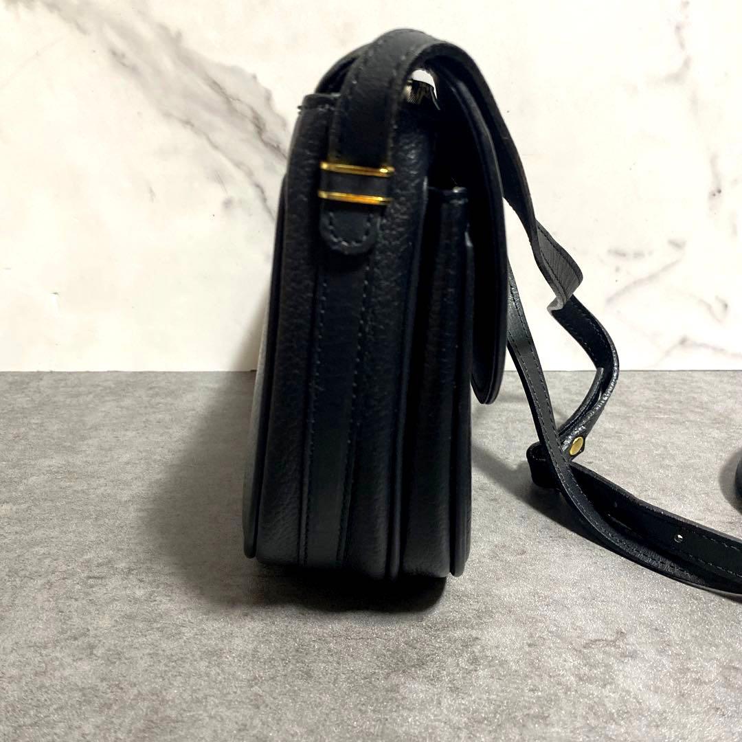 ✨極美品✨Burberrysブラックオールレザーショルダーバッグ　ノバチェック
