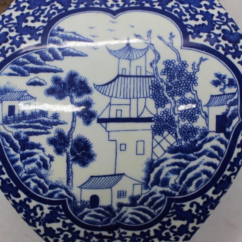 清乾隆青花纏枝松竹梅竜耳四方瓶 景徳鎮 陶磁器 装飾品 現代工芸品 美術品 置物