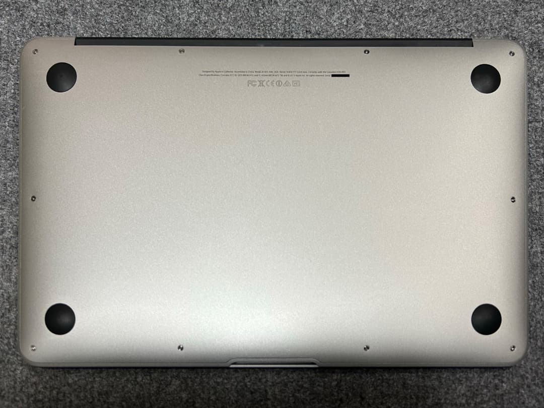 MacBook Air i7 8Gb 11インチ 新品1TbSSD 傷無し極上品