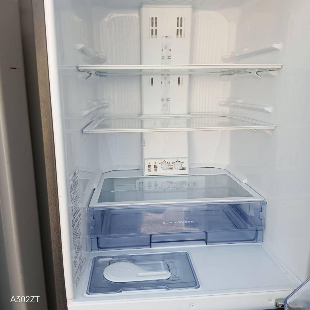 1641 Michihiro Takahash様　三菱　大型冷蔵庫　272L