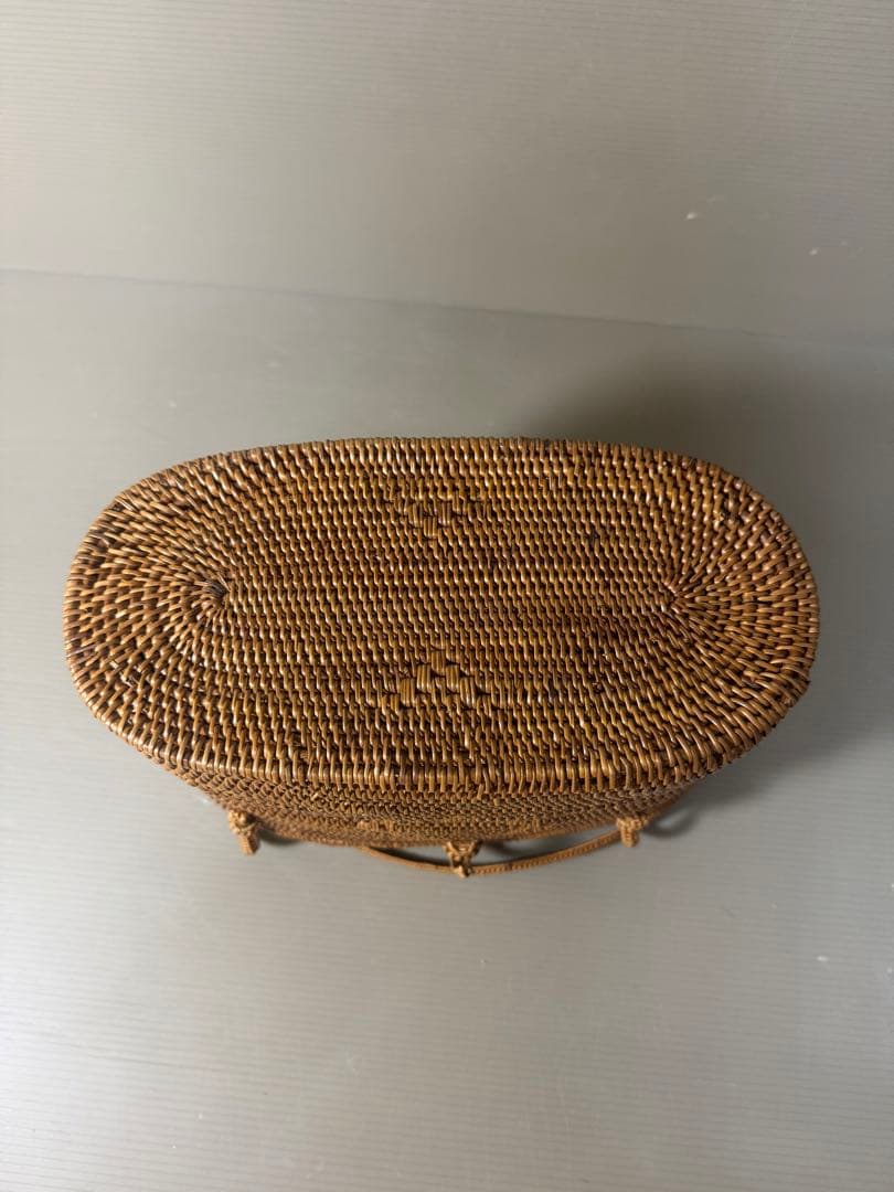 2364  アタバッグ　カゴバッグ　かごバッグ　バリ島　楕円形　未使用