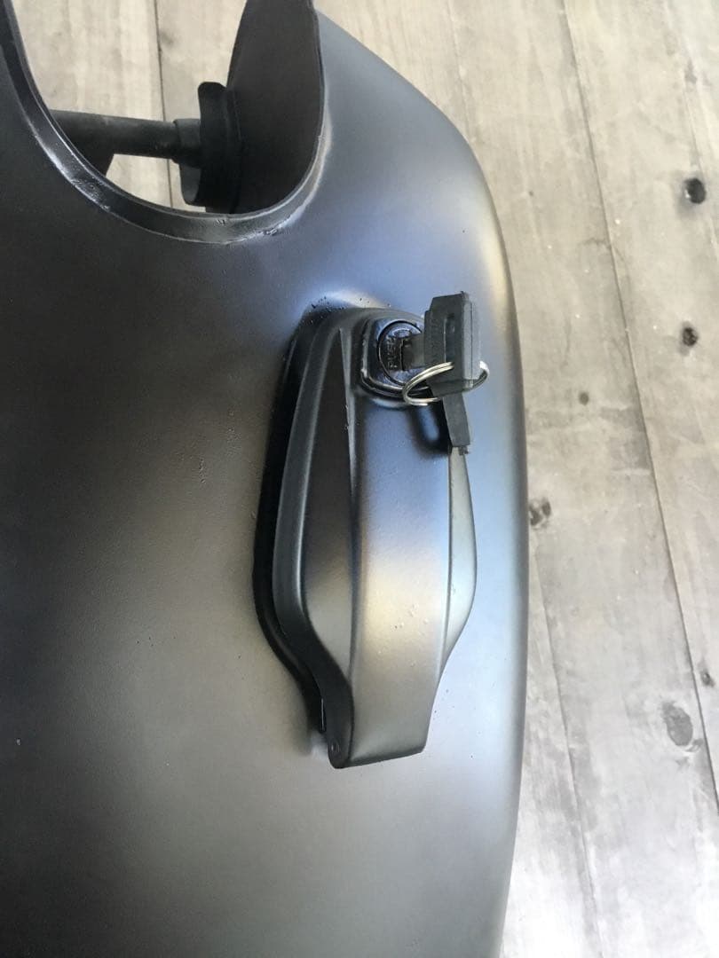 SR400 ガソリンタンク　マットブラック　自家塗装