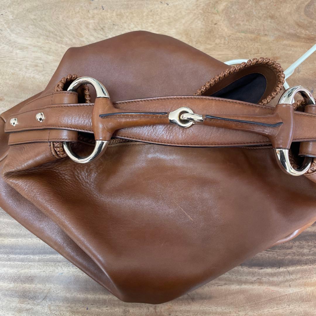 グッチ　ブラウンレザーショルダーバッグ