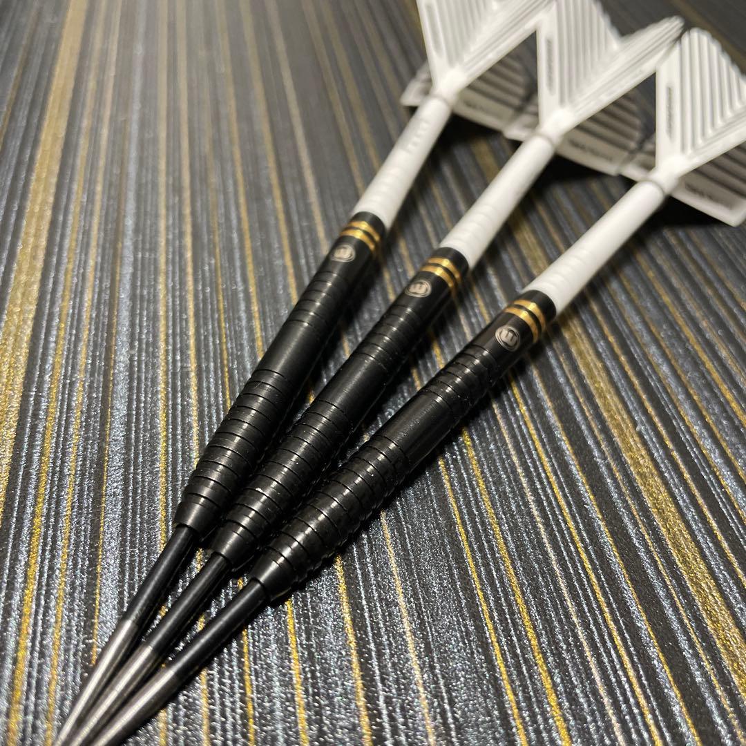 定価11800円 スティールダーツ ハードダーツ ダリルガーニー 23g