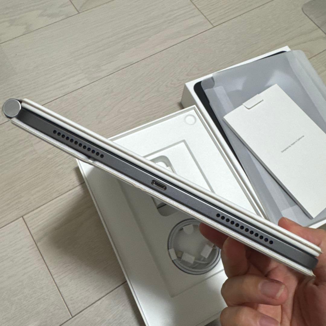 iPad Air 第5世代 64GB Magic Keyboard ホワイト