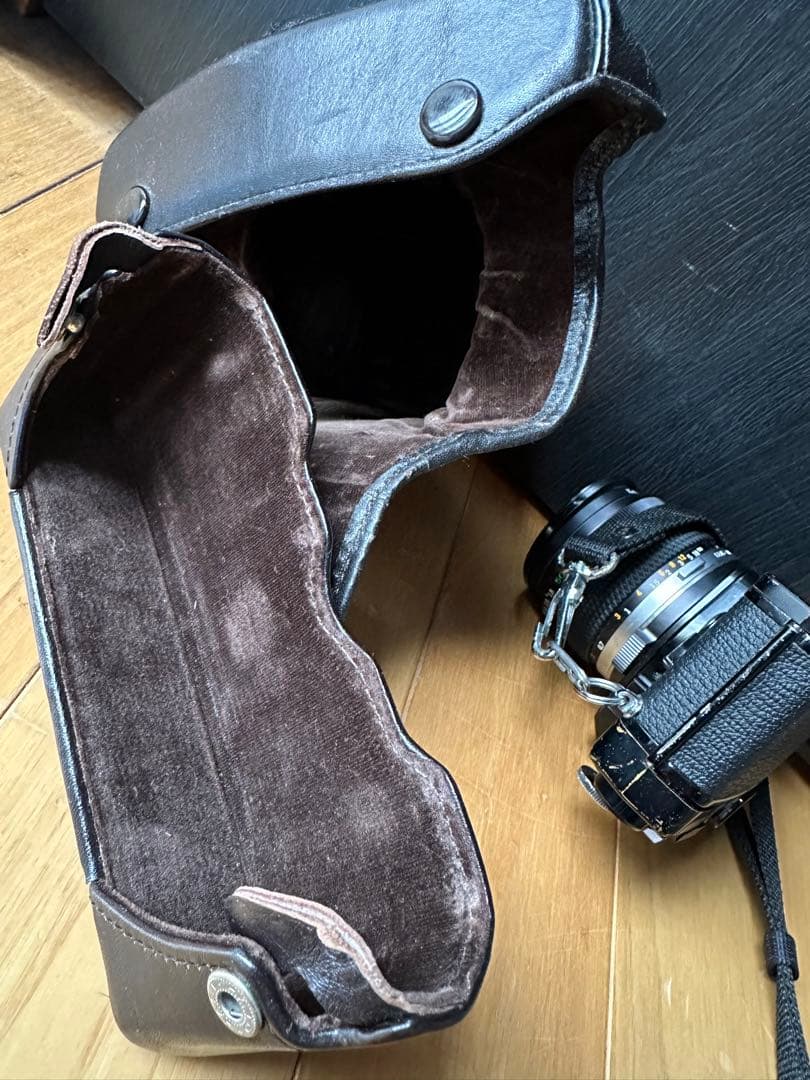 オリンパス　カメラ　OLYMPUS OM-1 中古