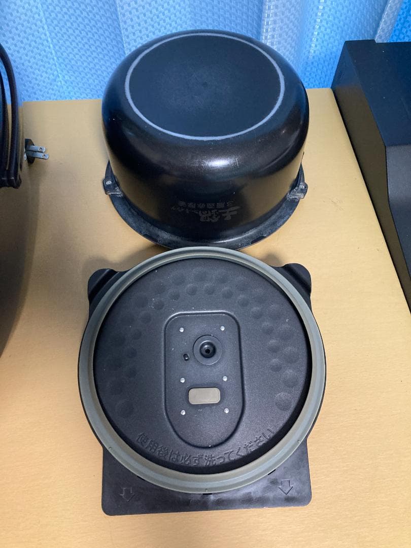 ★JPK-B100-TIGER タイガー圧力IH炊飯ジャー 5.5合炊き19年製