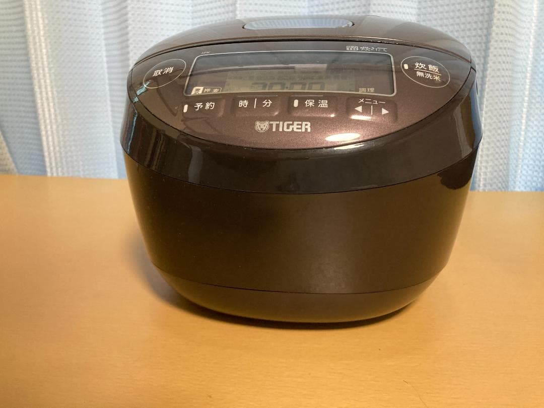 ★JPK-B100-TIGER タイガー圧力IH炊飯ジャー 5.5合炊き19年製