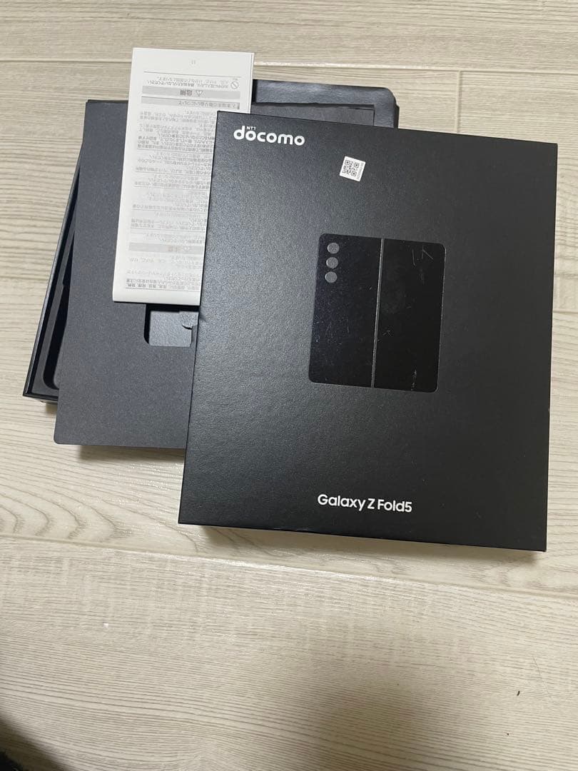 Samsung Galaxy Z Fold5 ブラック