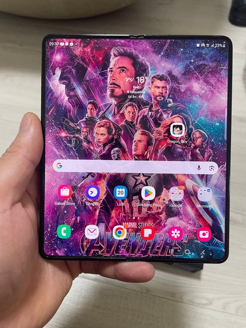 Samsung Galaxy Z Fold5 ブラック