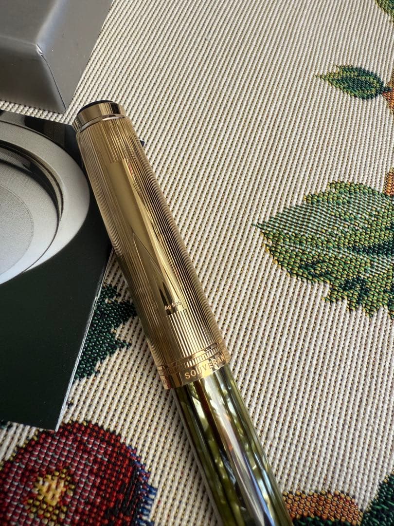 Pelikan ゴールド/シルバー、R450