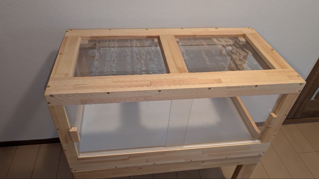 せのケージ！赤松集成材18ミリ幅60縦45奥行45全面アクリル板仕様