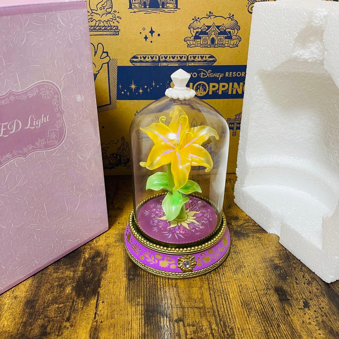 ディズニーストア 塔の上のラプンツェル10周年 LEDライト ランタン魔法の花
