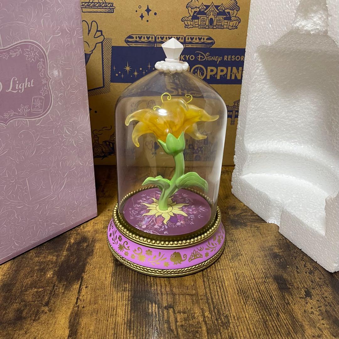 ディズニーストア 塔の上のラプンツェル10周年 LEDライト ランタン魔法の花