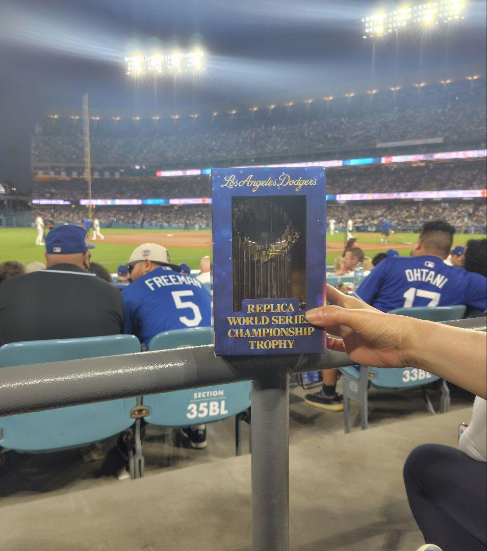 レプリカワールドシリーズチャンピオンシップトロフィー　6/17 配布 非売品