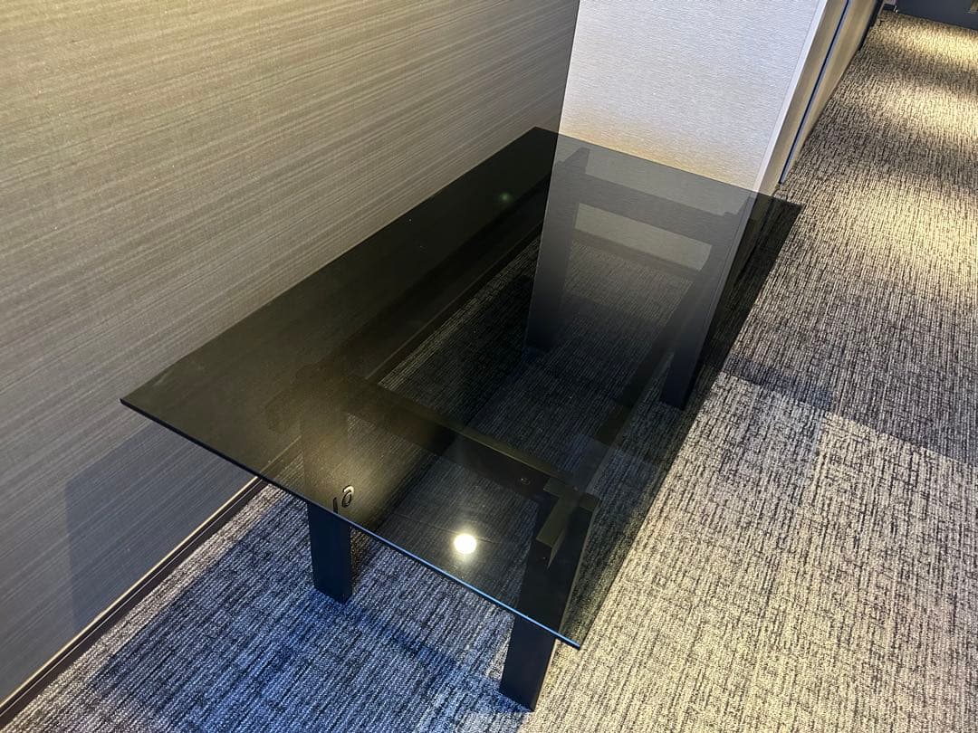 【Taka Jamaica】カッシーナ　BLOOM ダイニングテーブル