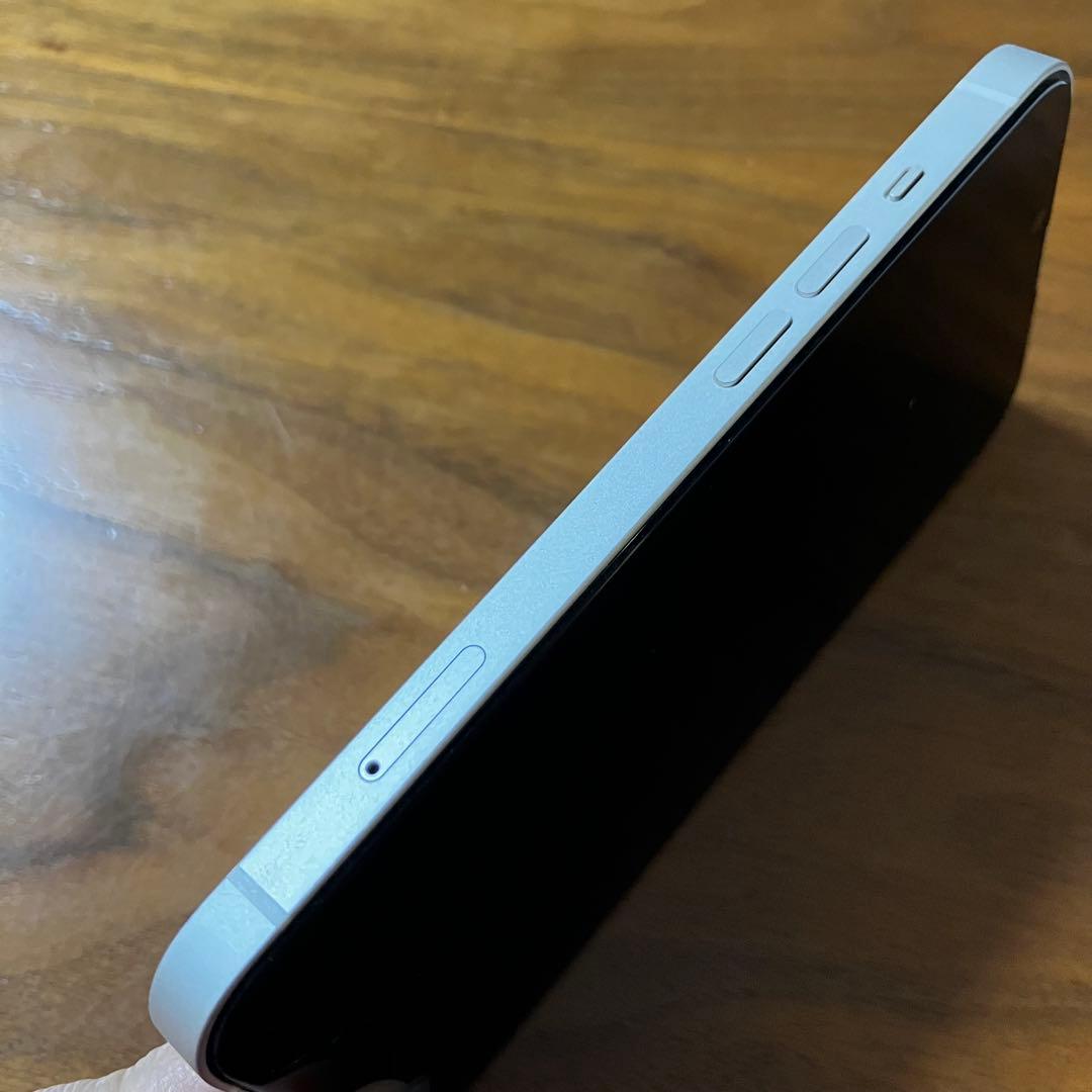 iPhone 13 ・128GB SIMフリー【バッテリー99%・極美品】