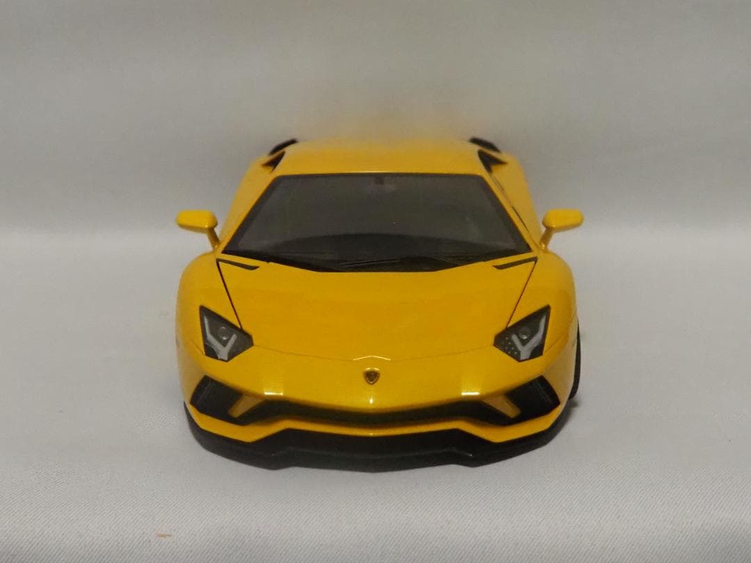 AUTOart 1/18 ランボルギーニ アヴェンタドール S イエロー