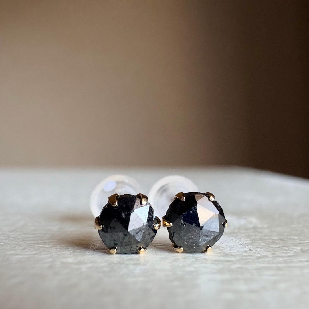 【スペシャルセール☆】 K18 ブラックダイヤモンド 0.50ct ピアス 2