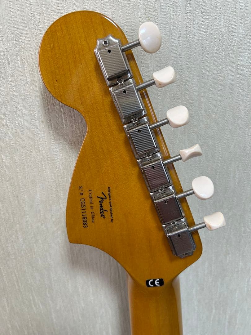 生産完了　Squire ムスタング　フェイスタレッド