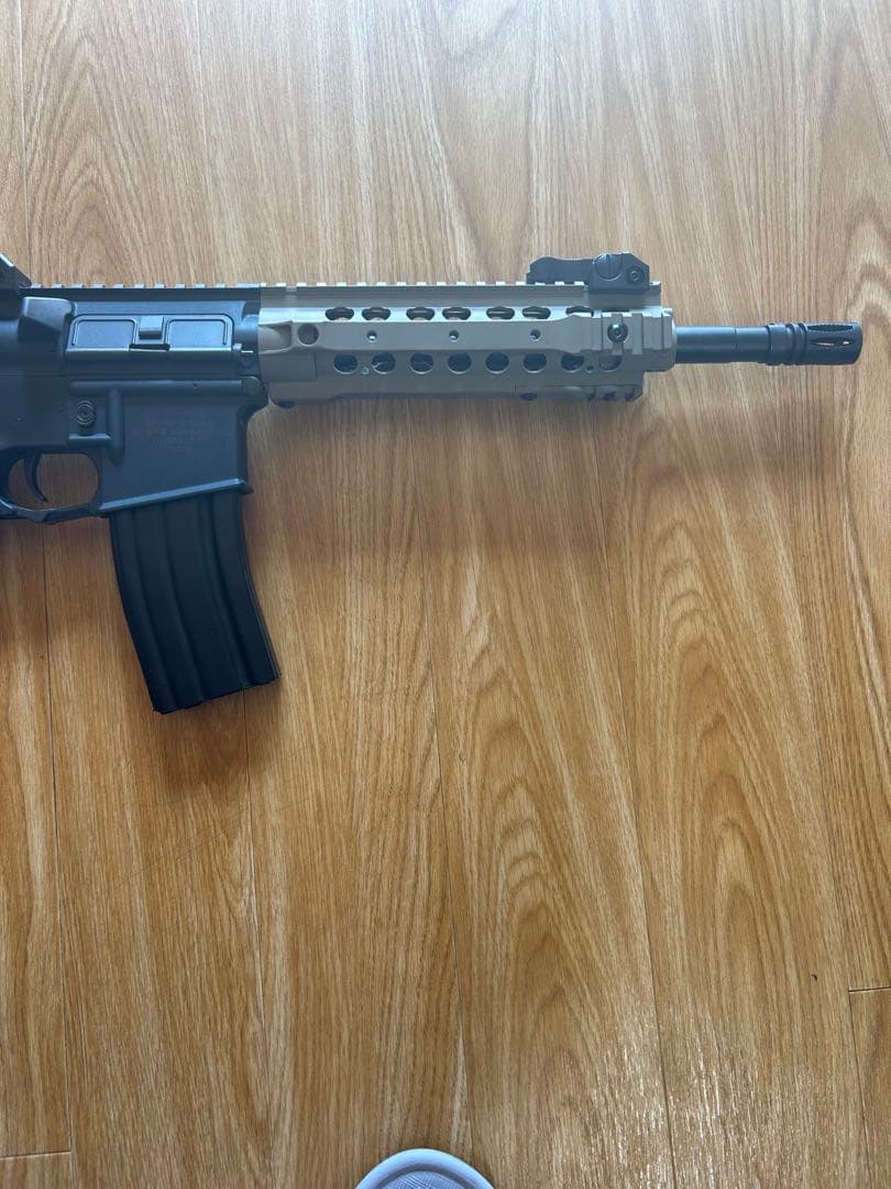 電動エアガン ブラック/グレー　SR-16-5.56mm