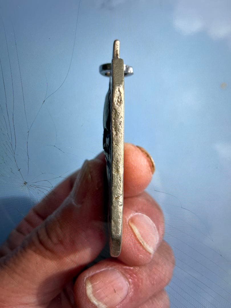 トルストイ／肖像画の銀製ホルダー。【裏に名前が彫られています】。