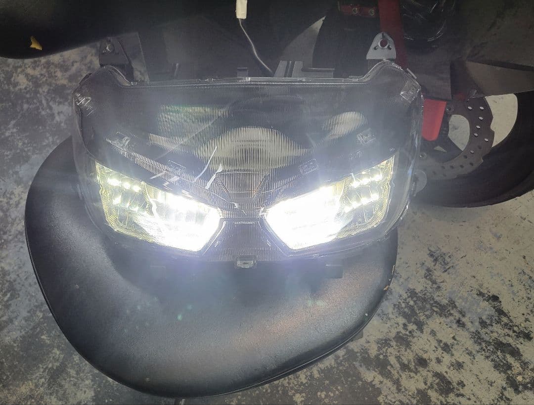 シグナスグリファス　純正ヘッドライト　値引不可