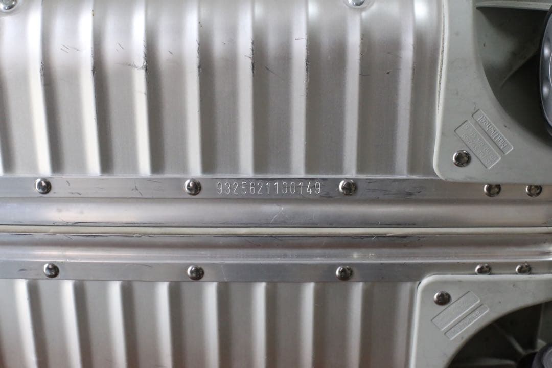 RIMOWA リモワ TOPASトパーズ 45L キャリーケース シルバー 四輪