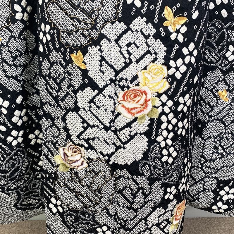 506z22☆中振袖 総絞り 小柄な方にも 刺繍☆美品 成人式 結婚式 十三参り